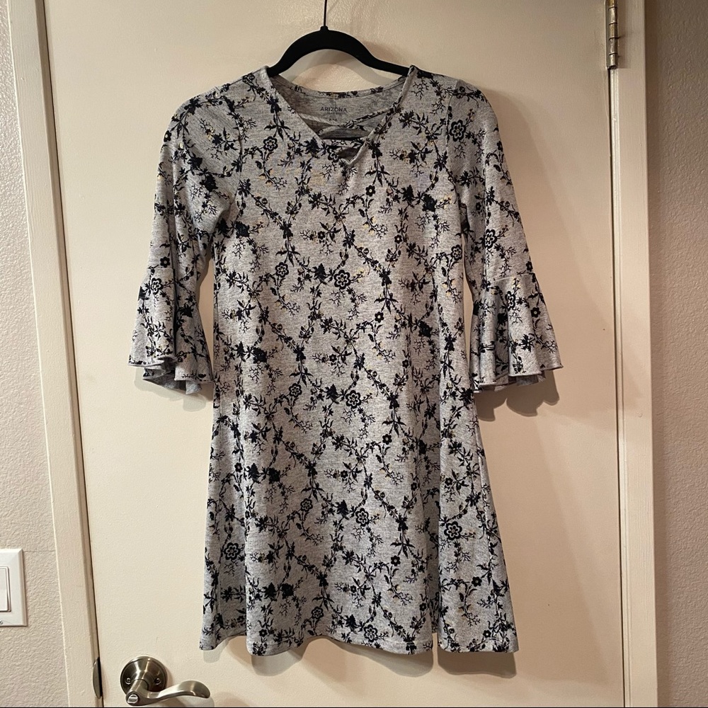 Girls Arizona Gray Floral Dress 3/4 Bell Sleeves